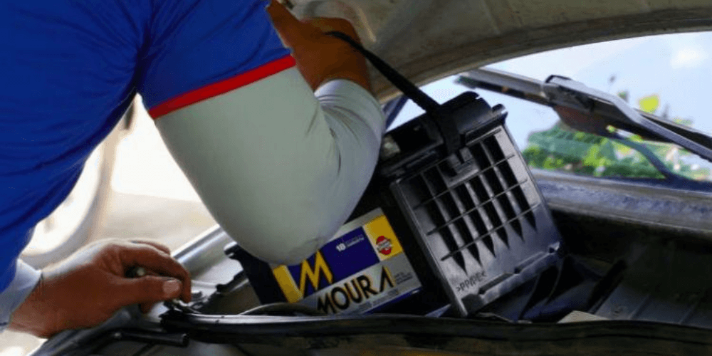 Troca de bateria automotiva em Itaúna MG